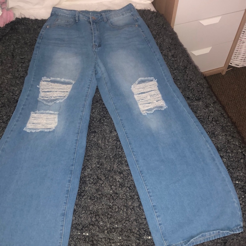 Flare/wide leg baggy jeans